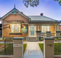 Blue Door Apartments - Goulburn Accommodation