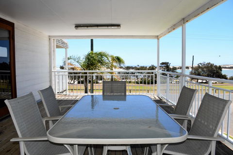 Kalbarri Seafront Villas - Goulburn Accommodation 4
