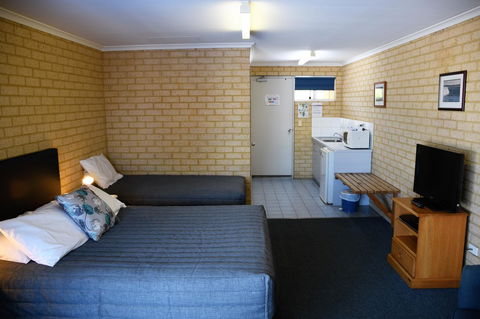 Kalbarri Seafront Villas - Goulburn Accommodation 27