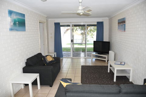 Kalbarri Seafront Villas - Goulburn Accommodation 13