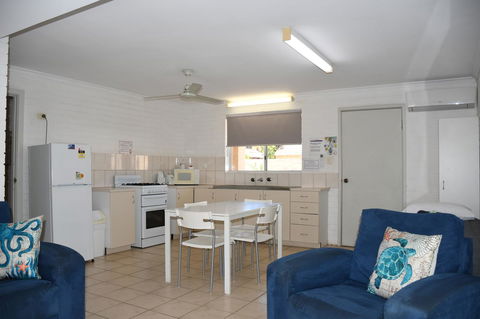 Kalbarri Seafront Villas - Goulburn Accommodation 23