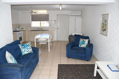 Kalbarri Seafront Villas - Goulburn Accommodation 12