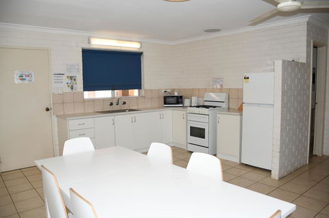 Kalbarri Seafront Villas - Goulburn Accommodation 21