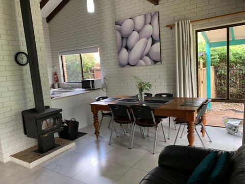Beachside Prevelly Villas - Goulburn Accommodation 5
