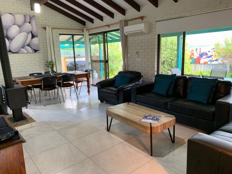 Beachside Prevelly Villas - Goulburn Accommodation 3