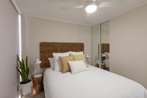 Number 72 Kalbarri Riverview Apartments - Goulburn Accommodation 5
