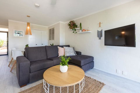 Number 72 Kalbarri Riverview Apartments - Goulburn Accommodation 2