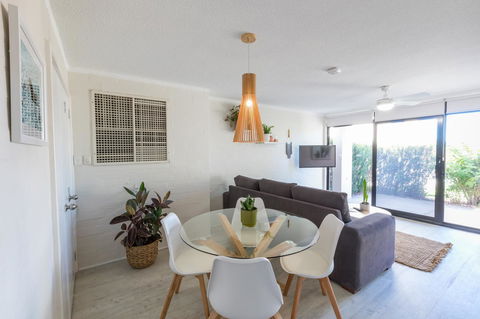 Number 72 Kalbarri Riverview Apartments - Goulburn Accommodation 3