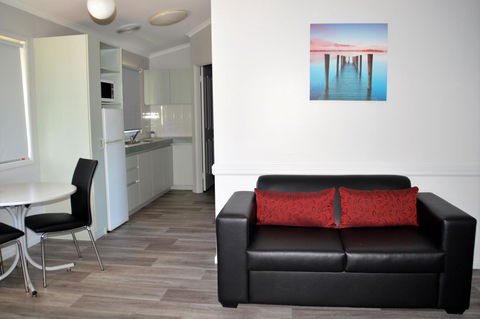 Discovery Parks - Perth Airport - Goulburn Accommodation 8