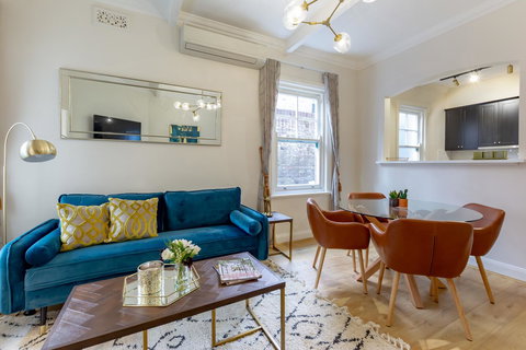 Heritage Townhouse Near Harbour Bridge - Goulburn Accommodation 0