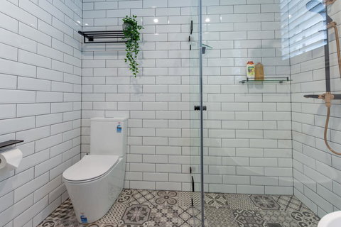 Heritage Townhouse Near Harbour Bridge - Goulburn Accommodation 31