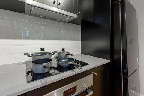 Heritage Townhouse Near Harbour Bridge - Goulburn Accommodation 14