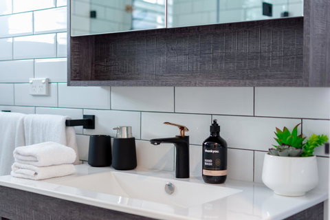 Heritage Townhouse Near Harbour Bridge - Goulburn Accommodation 29