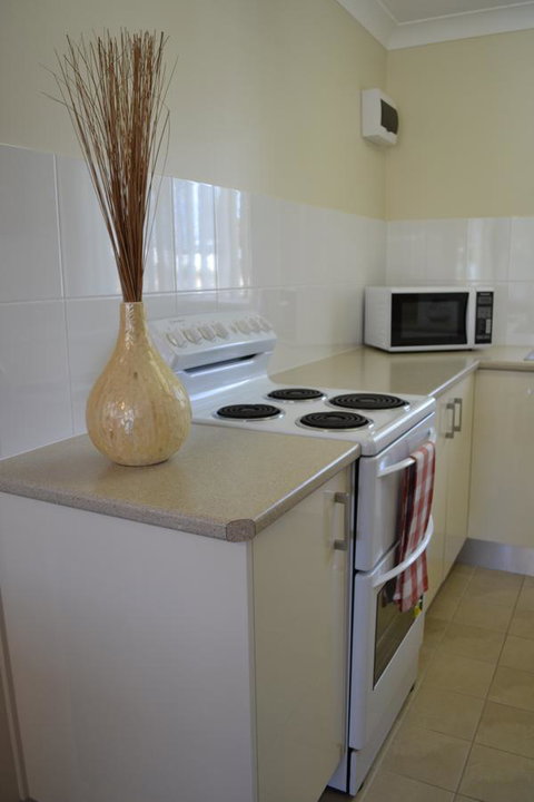 Sundial Holiday Units - Goulburn Accommodation 17
