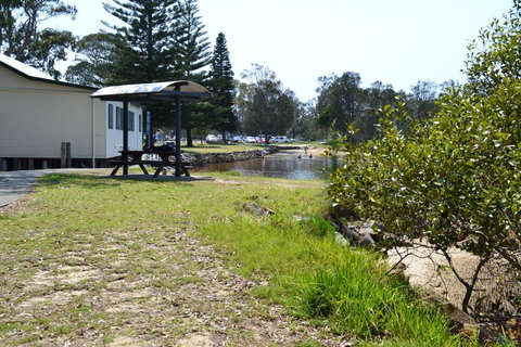 Sundial Holiday Units - Goulburn Accommodation 12