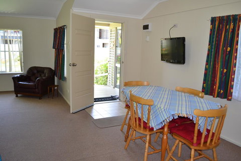 Sundial Holiday Units - Goulburn Accommodation 26