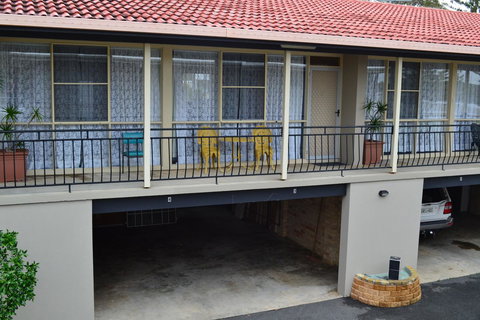 Sundial Holiday Units - Goulburn Accommodation 9