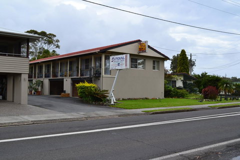 Sundial Holiday Units - Goulburn Accommodation 1