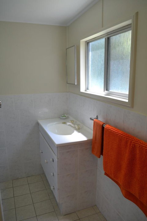 Sundial Holiday Units - Goulburn Accommodation 24