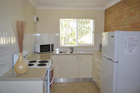 Sundial Holiday Units - Goulburn Accommodation 20