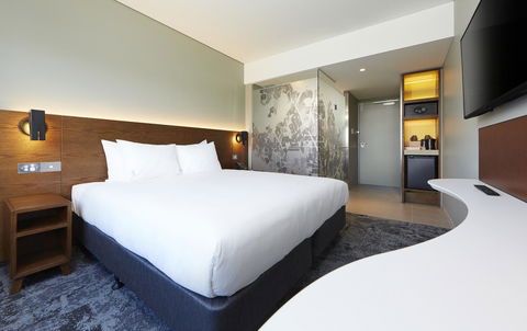 Holiday Inn Express Sydney Airport, An IHG Hotel - Goulburn Accommodation 10