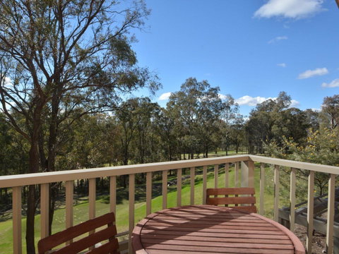 Villa 2br Prosecco Villa Located Within Cypress Lakes Resort - Goulburn Accommodation 9
