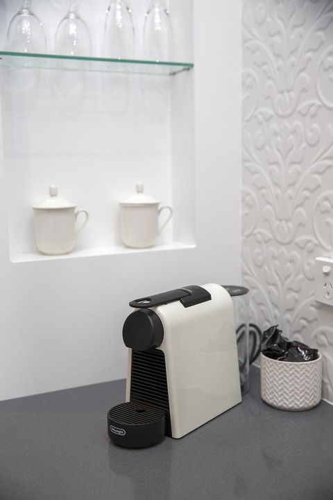 CH Boutique Hotel & Apartments, Ascend Hotel Collection - Goulburn Accommodation 9