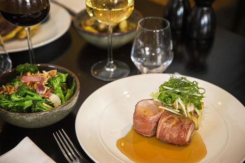 CH Boutique Hotel & Apartments, Ascend Hotel Collection - Goulburn Accommodation 32