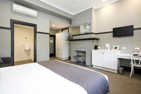 CH Boutique Hotel & Apartments, Ascend Hotel Collection - Goulburn Accommodation 21