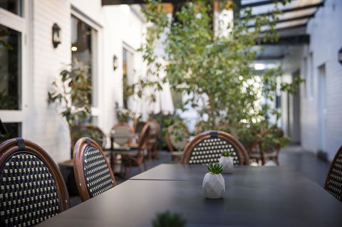 CH Boutique Hotel & Apartments, Ascend Hotel Collection - Goulburn Accommodation 31