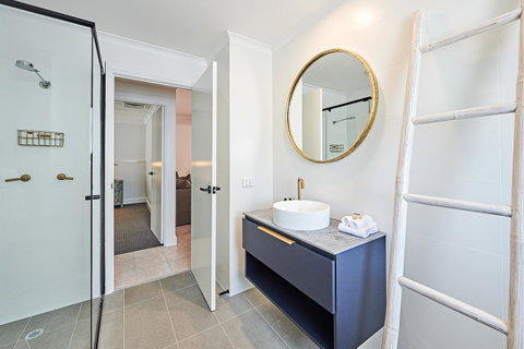 The Lord Byron - Goulburn Accommodation 17