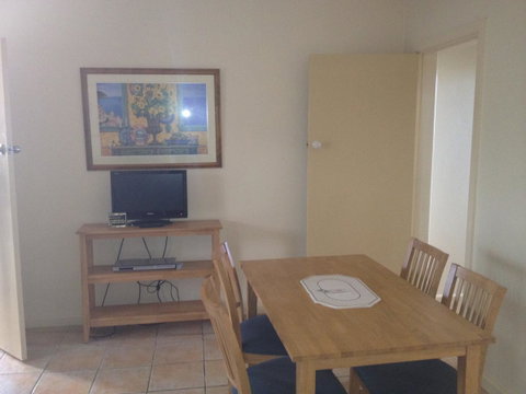 Oxley Cove Holiday Apartment - Goulburn Accommodation 9