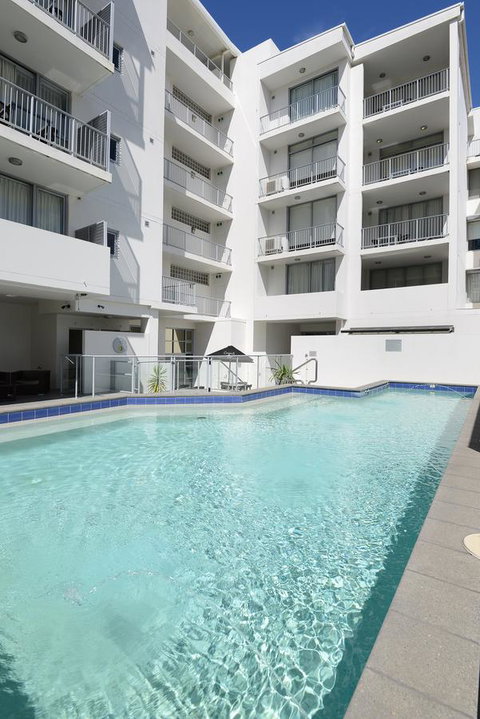 Macquarie Waters Boutique Apartment Hotel - Goulburn Accommodation 5