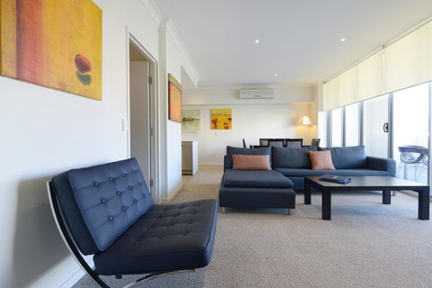 Macquarie Waters Boutique Apartment Hotel - Goulburn Accommodation 11