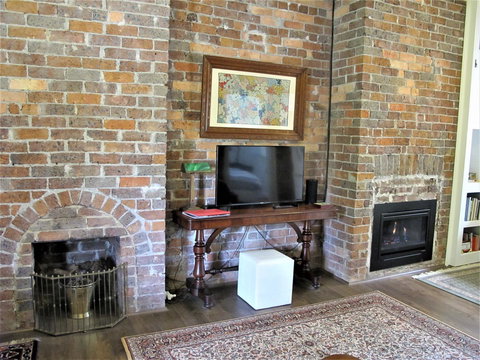 Apple Tree Cottage - Goulburn Accommodation 16