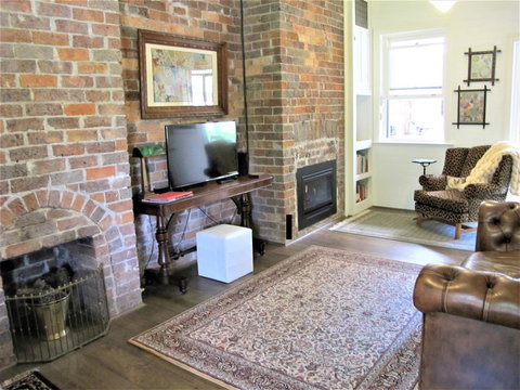Apple Tree Cottage - Goulburn Accommodation 17