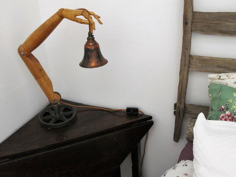 Apple Tree Cottage - Goulburn Accommodation 12