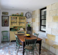Apple Tree Cottage - Goulburn Accommodation
