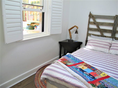 Apple Tree Cottage - Goulburn Accommodation 11