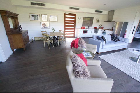 Amaroo Valley Springs - Goulburn Accommodation 23
