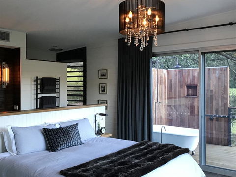 Amaroo Valley Springs - Goulburn Accommodation 9