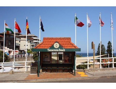 Oceanside Elegance At Superb Home Steps From Sand - Goulburn Accommodation 24