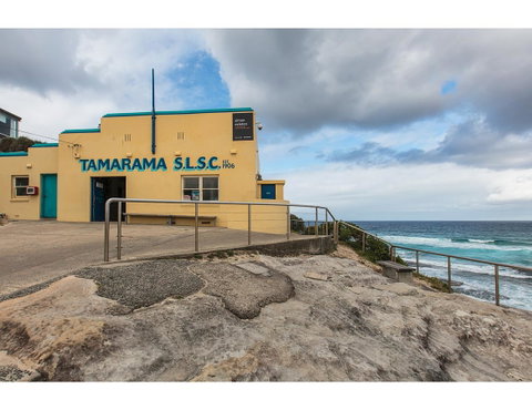 Oceanside Elegance At Superb Home Steps From Sand - Goulburn Accommodation 21