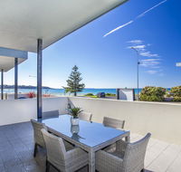 Beachfront Apartment Unit 2 - Goulburn Accommodation