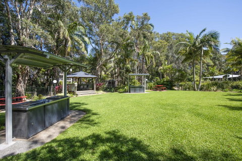 Flynns Beach Resort - Goulburn Accommodation 9
