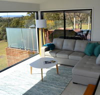 Wine Country Villas - Goulburn Accommodation