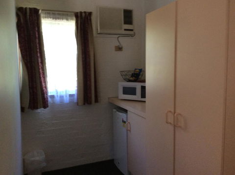 Bega Downs Motor Inn - Goulburn Accommodation 1
