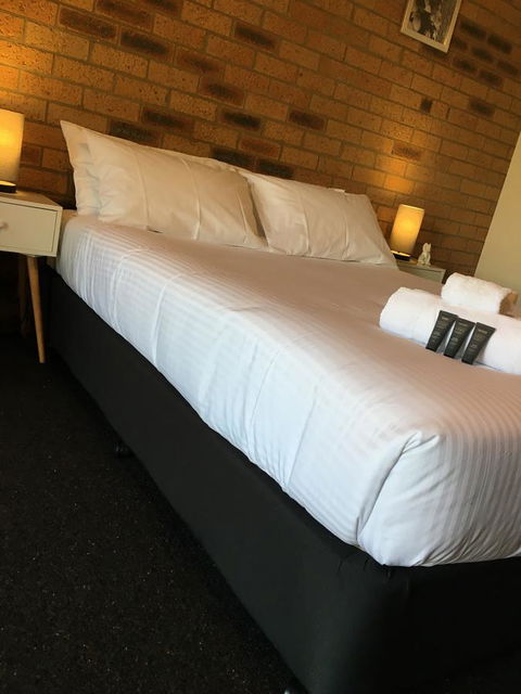 Bega Downs Motor Inn - Goulburn Accommodation 12