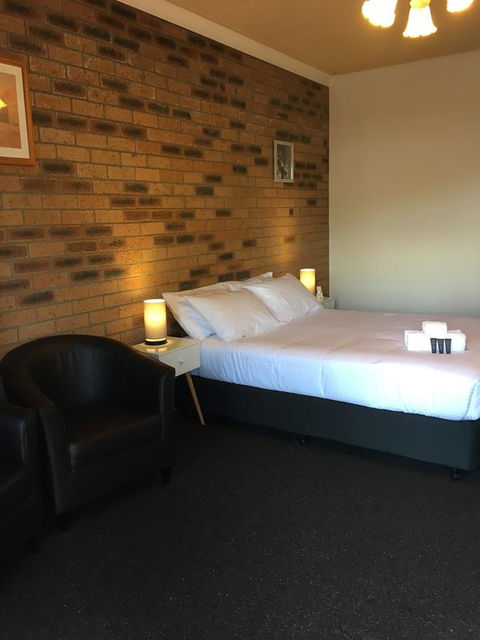 Bega Downs Motor Inn - Goulburn Accommodation 8