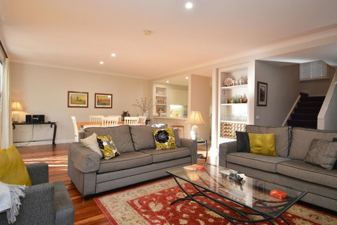 Villa 3br Chianti Villa Located Within Cypress Lakes Resort - Goulburn Accommodation 2